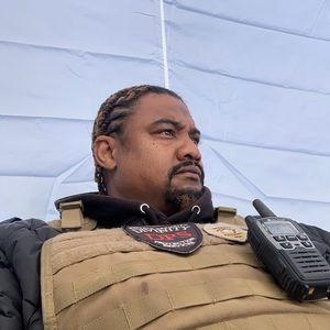 Meet your Posher, Donta